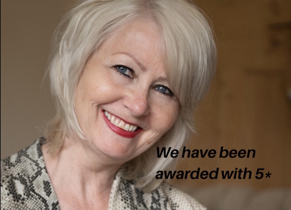 10 reasons why Old Style Dating is different (and why we could be for you)