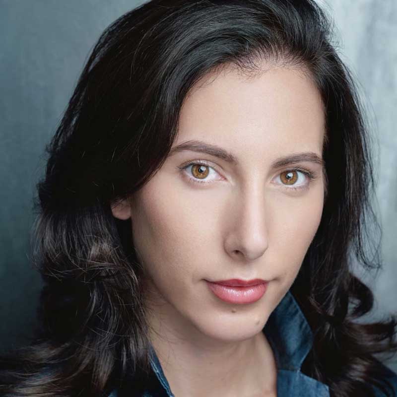 Jennifer, Photographer