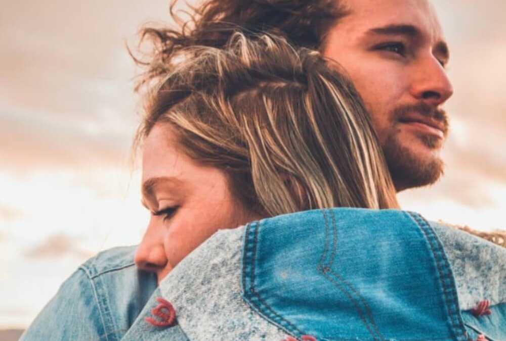 Being Intimate During COVID With Someone New (5 tips)